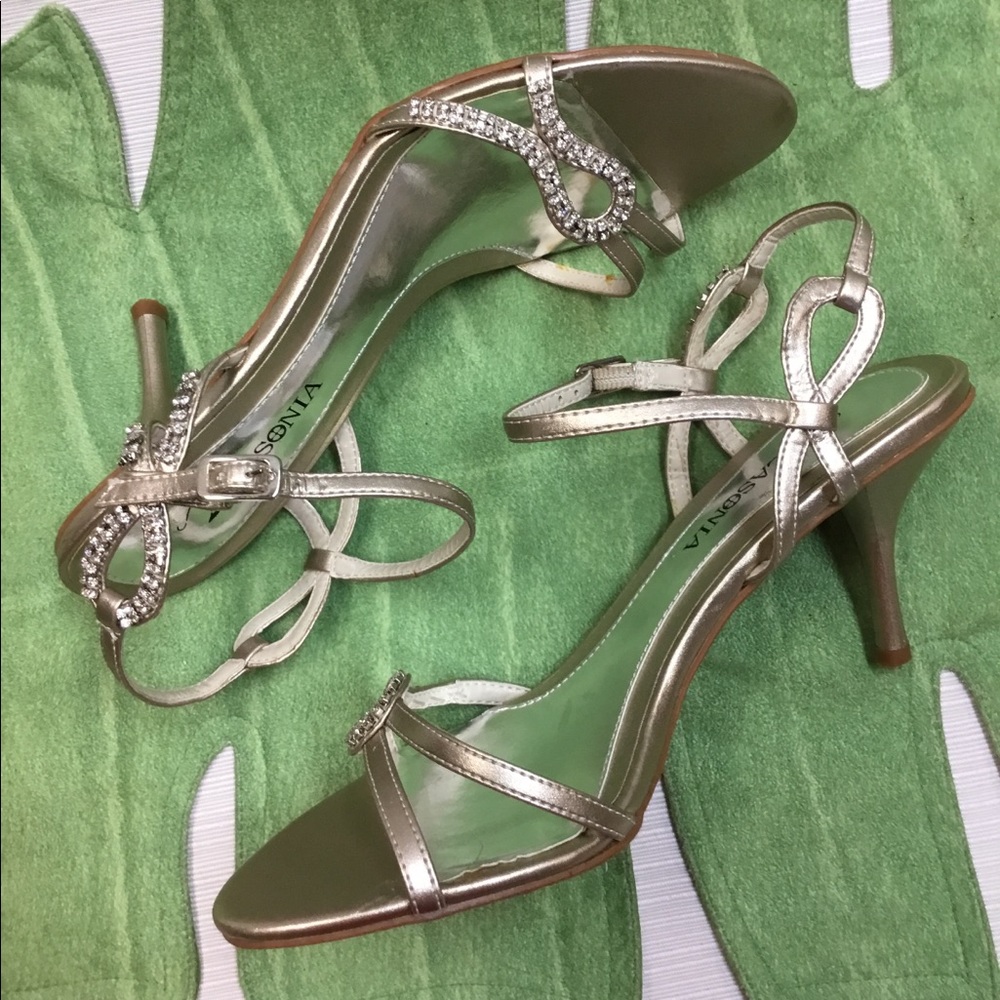 Appears as New Gold Heels by Lasonia - Picture 5 of 7
